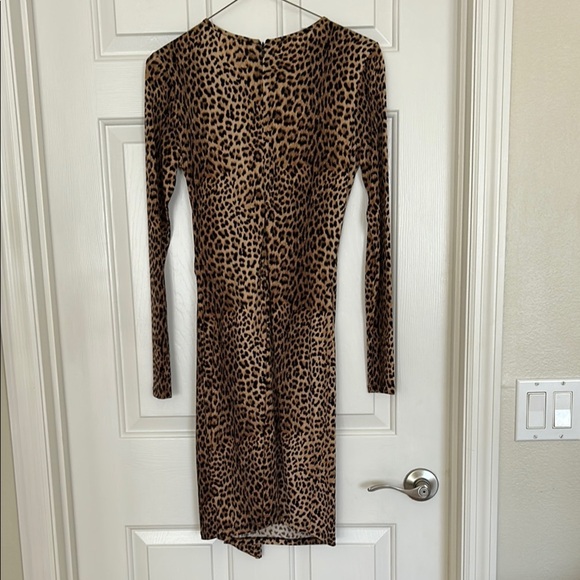 MICHAEL Michael Kors Leopard Print Midi Dress - Picture 4 of 11